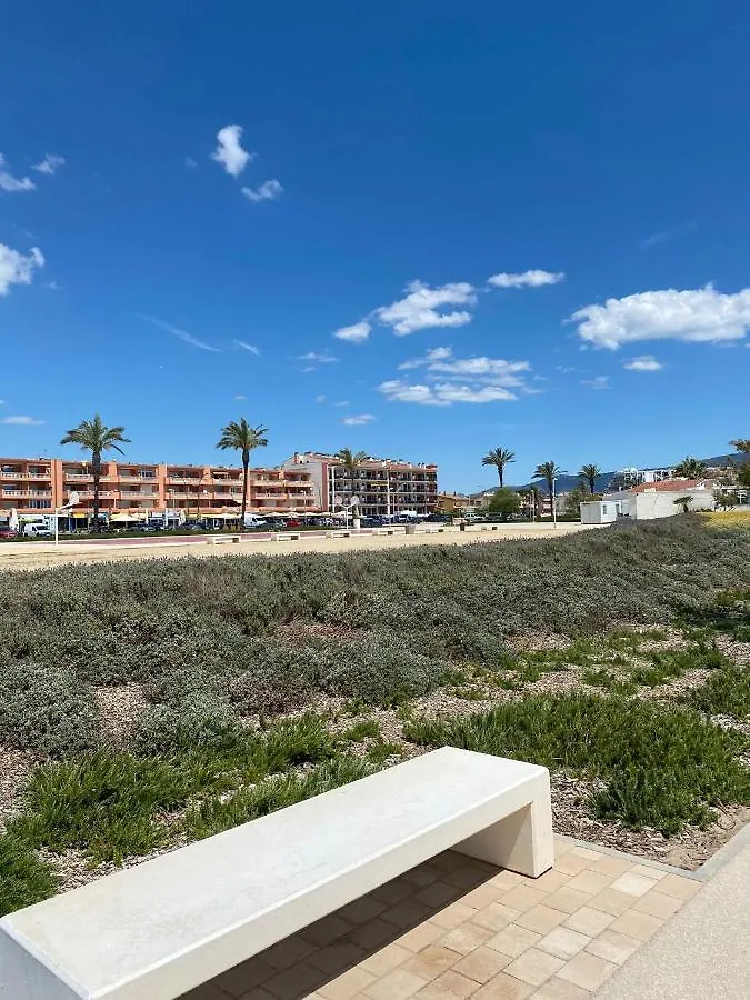 Gloria Crespo Edifici Sylvia Blue Room Empuriabrava Apartment